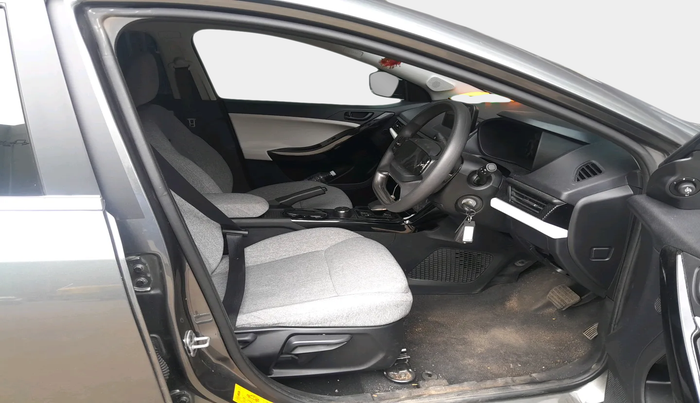 2025 Tata Curvv Pure Plus S 1.2 Petrol 7DCA, Petrol, Automatic, 4,049 km, interior