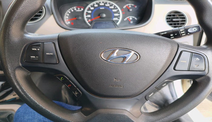 2018 Hyundai Grand i10 SPORTZ 1.2 KAPPA VTVT, Petrol, Manual, 85,899 km, interior