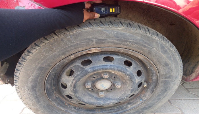 2015 Tata Bolt XM REVOTRON, Petrol, Manual, 1,12,042 km, tyre