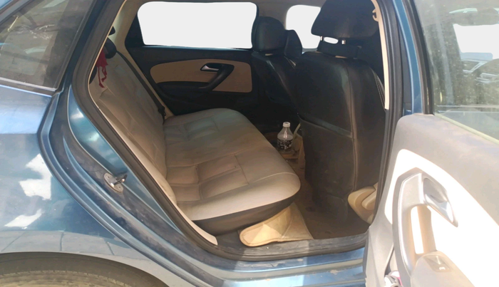 2017 Volkswagen Ameo HIGHLINE PLUS 1.5L AT 16 ALLOY, Diesel, Automatic, 1,06,499 km, interior