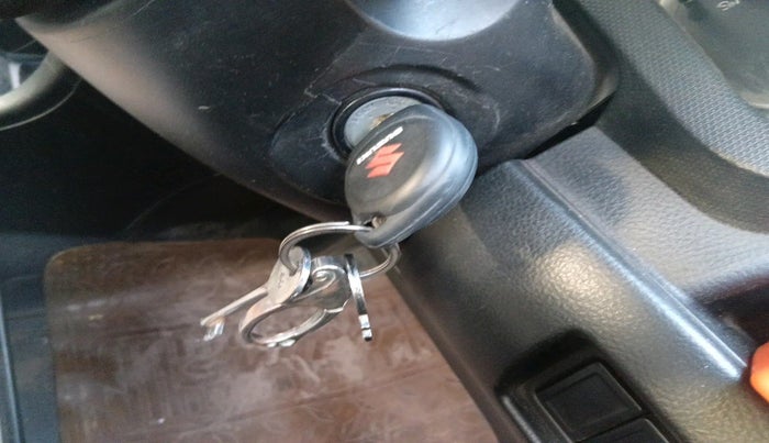 2013 Maruti Swift VXI, Petrol, Manual, 51,119 km, interior