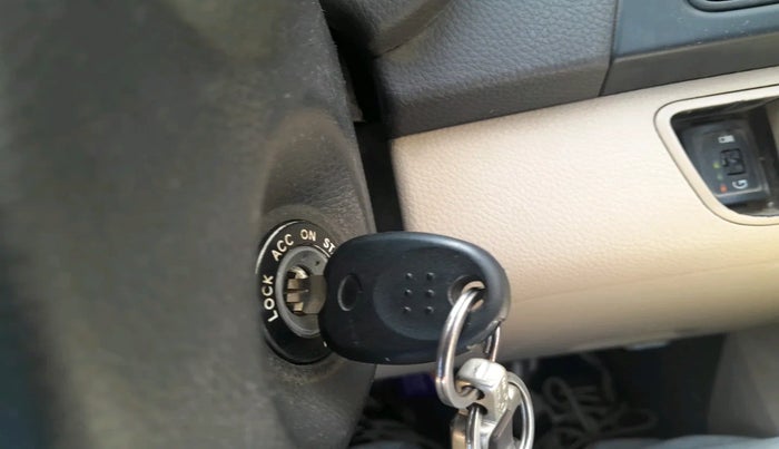 2016 Hyundai Eon ERA +, Petrol, Manual, 68,442 km, interior