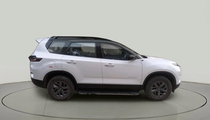 2024 Tata Safari SMART (O), Diesel, Manual, 28,932 km, exterior