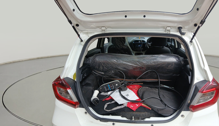2023 Tata TIAGO EV XT MEDIUM RANGE, Electric, Automatic, 28,929 km, exterior