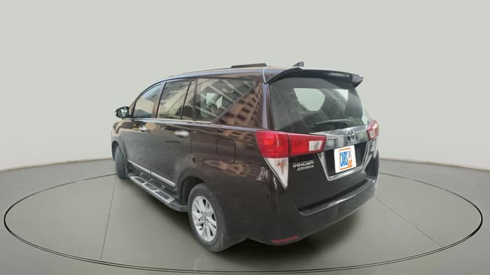 2017 Toyota Innova Crysta 2.4 VX 7 STR, Diesel, Manual, 1,37,820 km, exterior