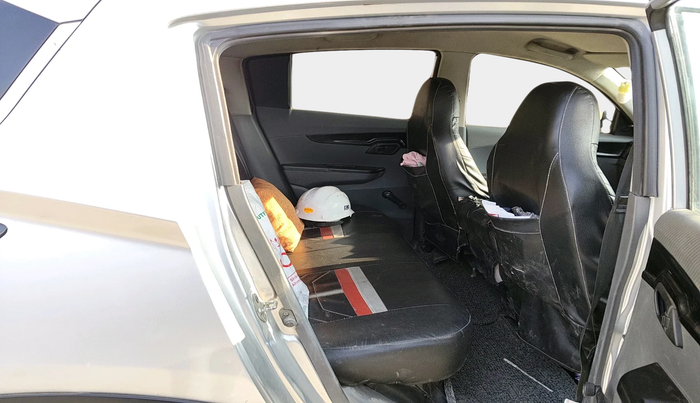 2018 Mahindra KUV 100 NXT K2 P 6 STR, Petrol, Manual, 1,45,636 km, interior