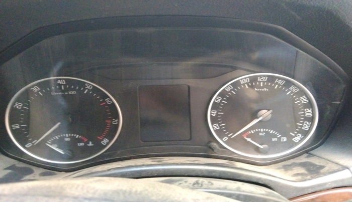 2011 Skoda Laura AMBIENTE 1.8 TSI, Petrol, Manual, 1,00,000 km, interior