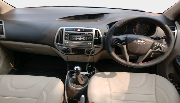 2013 Hyundai i20 SPORTZ 1.2, Petrol, Manual, 53,987 km, interior