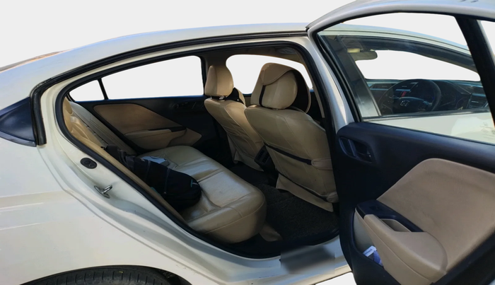 2014 Honda City 1.5L I-DTEC SV, Diesel, Manual, 1,40,603 km, interior