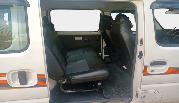 2024 Maruti Eeco 5 STR AC CNG, Petrol, Manual, 12,463 km, interior