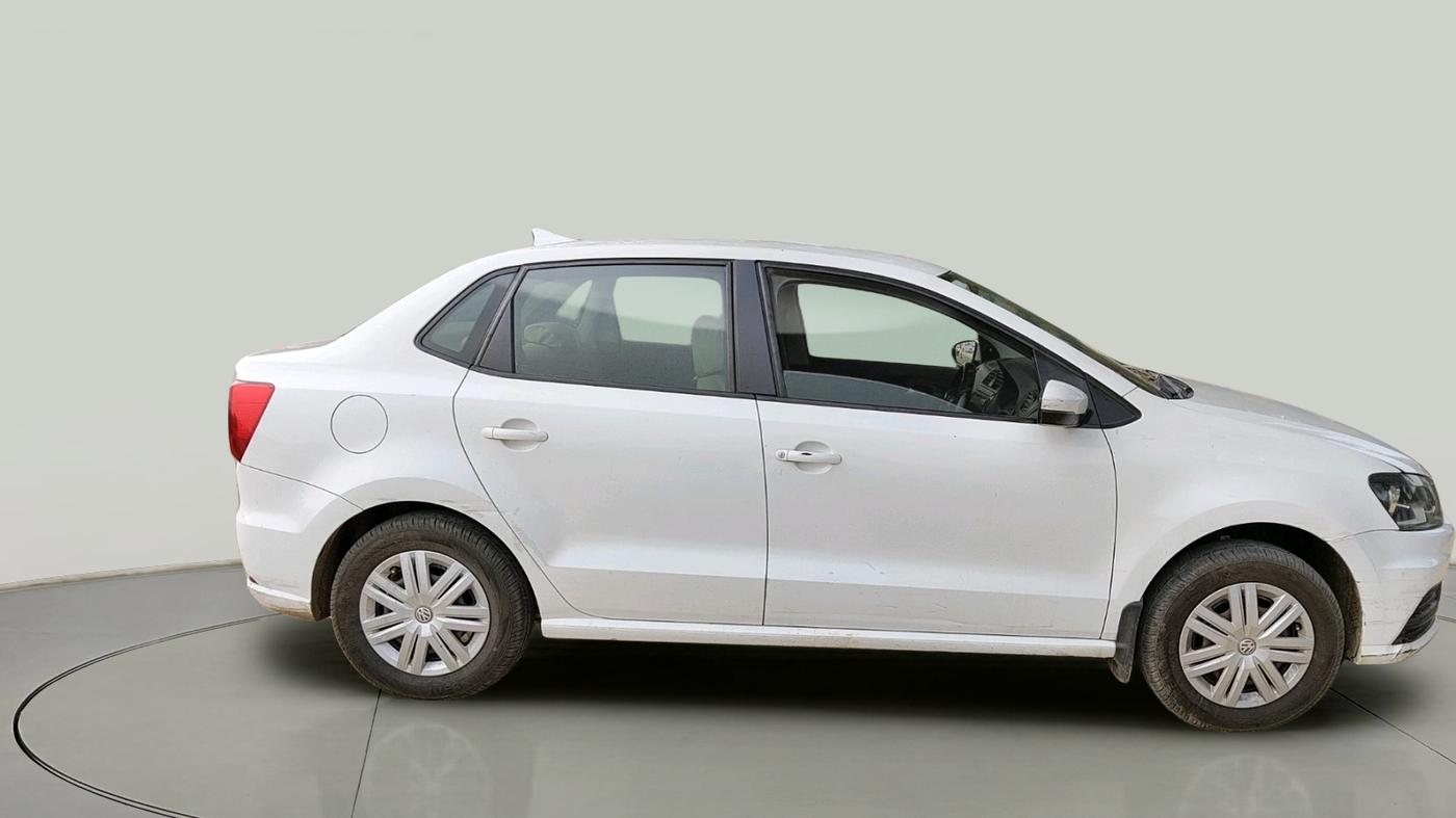 2019 Volkswagen Ameo TRENDLINE 1.0L, CNG, Manual, 1,48,954 km, exterior