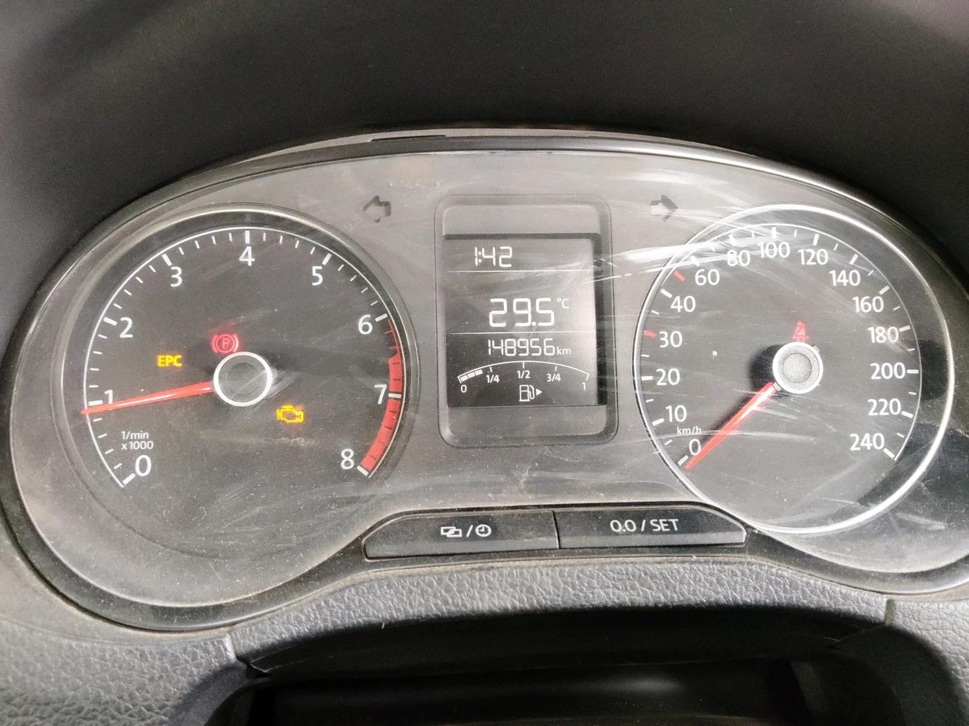 2019 Volkswagen Ameo TRENDLINE 1.0L, CNG, Manual, 1,48,954 km, interior
