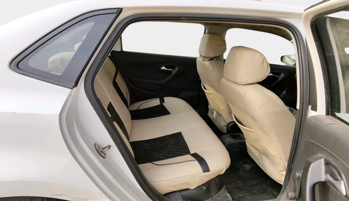 2019 Volkswagen Ameo TRENDLINE 1.0L, Petrol, Manual, 1,48,954 km, interior