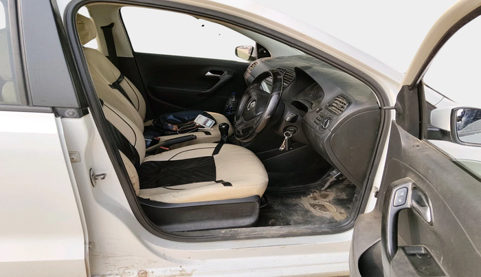 2019 Volkswagen Ameo TRENDLINE 1.0L, Petrol, Manual, 1,48,954 km, interior