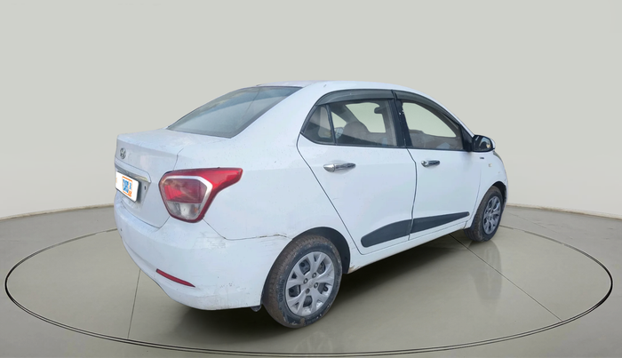 2016 Hyundai Xcent BASE 1.1, Diesel, Manual, 1,06,063 km, exterior