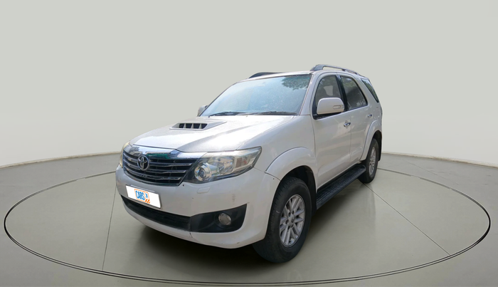 2014 Toyota Fortuner 3.0 4X2 AT, Diesel, Automatic, 2,40,106 km, exterior