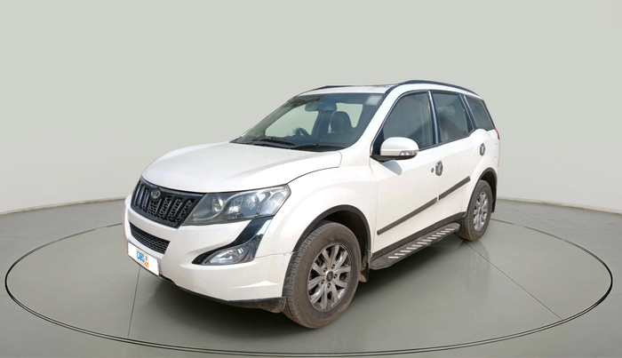 2016 Mahindra XUV500 W10, Diesel, Manual, 1,35,645 km, exterior