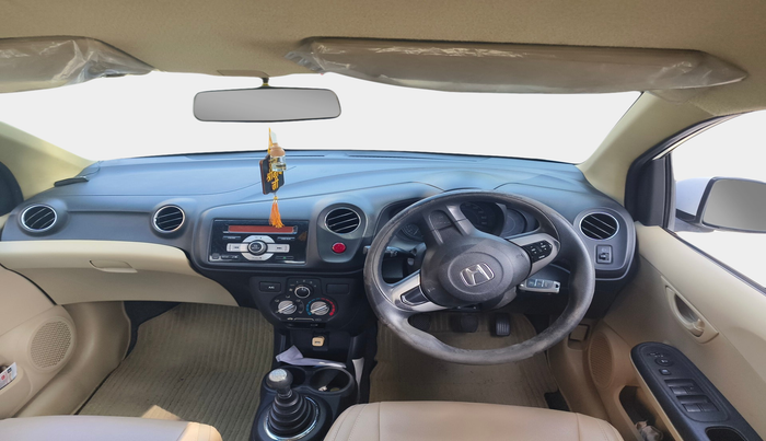 2015 Honda Amaze 1.5L I-DTEC S, Diesel, Manual, 97,158 km, interior