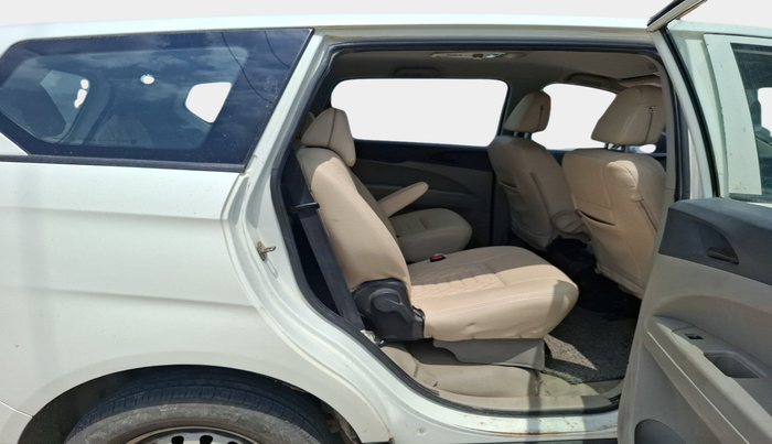 2019 Mahindra MARAZZO M2 7STR, Diesel, Manual, 1,78,332 km, interior