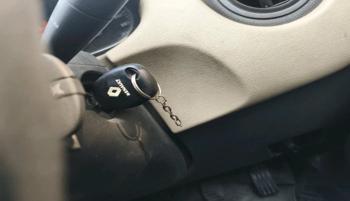 2013 Renault Duster 110 PS RXL DIESEL, Diesel, Manual, 1,32,276 km, interior