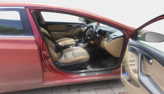 2013 Hyundai New Elantra 1.6 S MT DIESEL, Diesel, Manual, 1,11,961 km, interior