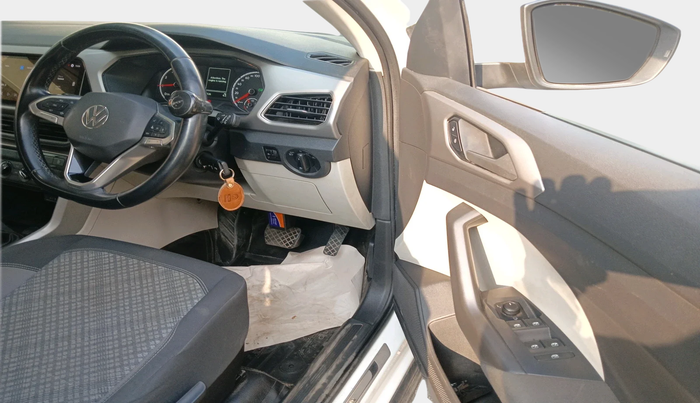 2022 Volkswagen TAIGUN HIGHLINE 1.0 TSI AT, Petrol, Automatic, 77,536 km, interior