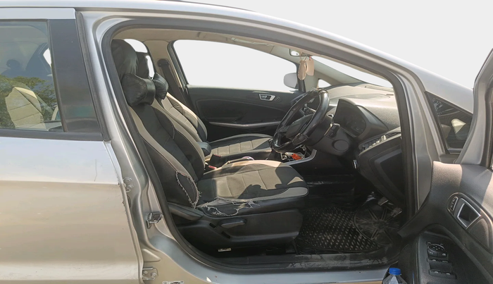 2018 Ford Ecosport TITANIUM 1.5L DIESEL, Diesel, Manual, 1,71,838 km, interior