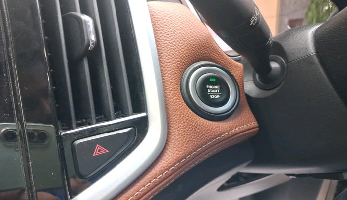 2020 MG HECTOR PLUS SHARP 1.5 PETROL TURBO DCT 6-STR, Petrol, Automatic, 21,012 km, interior