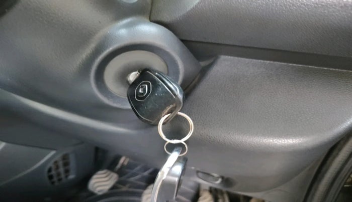 2016 Renault Kwid RXE, Petrol, Manual, 42,991 km, interior