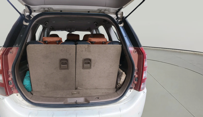 2013 Mahindra XUV500 W8, Diesel, Manual, 81,575 km, exterior