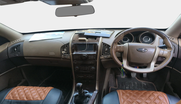 2013 Mahindra XUV500 W8, Diesel, Manual, 81,575 km, interior