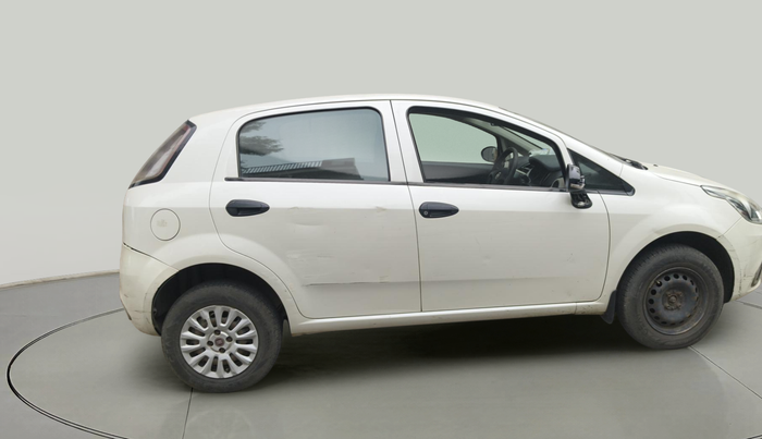 2015 Fiat Punto EVO ACTIVE 1.3 MULTIJET, Diesel, Manual, 1,19,933 km, exterior