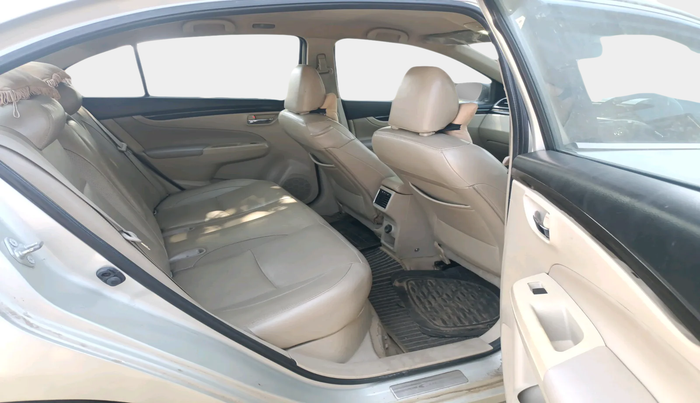 2017 Maruti Ciaz ZDI+ SHVS, Diesel, Manual, 1,30,729 km, interior