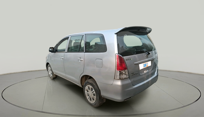 2011 Toyota Innova 2.5 G4 8 STR, Diesel, Manual, 2,49,852 km, exterior