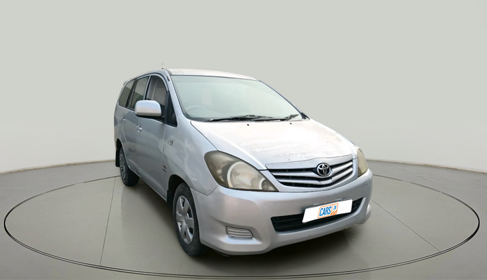 2011 Toyota Innova 2.5 G4 8 STR, Diesel, Manual, 2,49,852 km, exterior