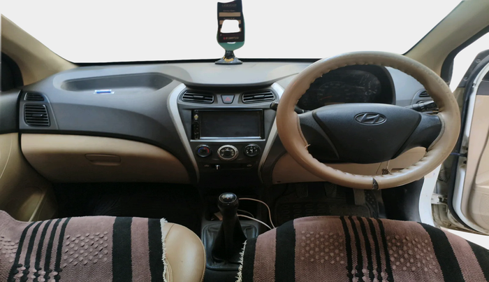 2018 Hyundai Eon ERA +, Petrol, Manual, 1,69,148 km, interior