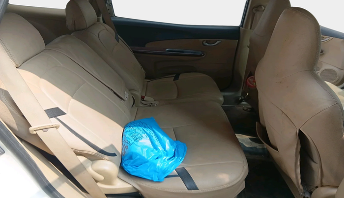 2014 Honda Mobilio 1.5L I-DTEC RS(O), Diesel, Manual, 1,13,316 km, interior