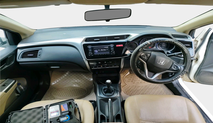 2015 Honda City 1.5L I-DTEC V, Diesel, Manual, 1,46,630 km, interior