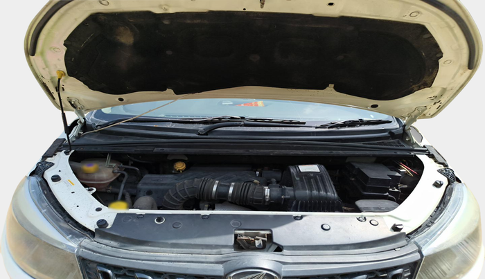 2019 Mahindra MARAZZO M2 8 STR, Diesel, Manual, 70,428 km, exterior
