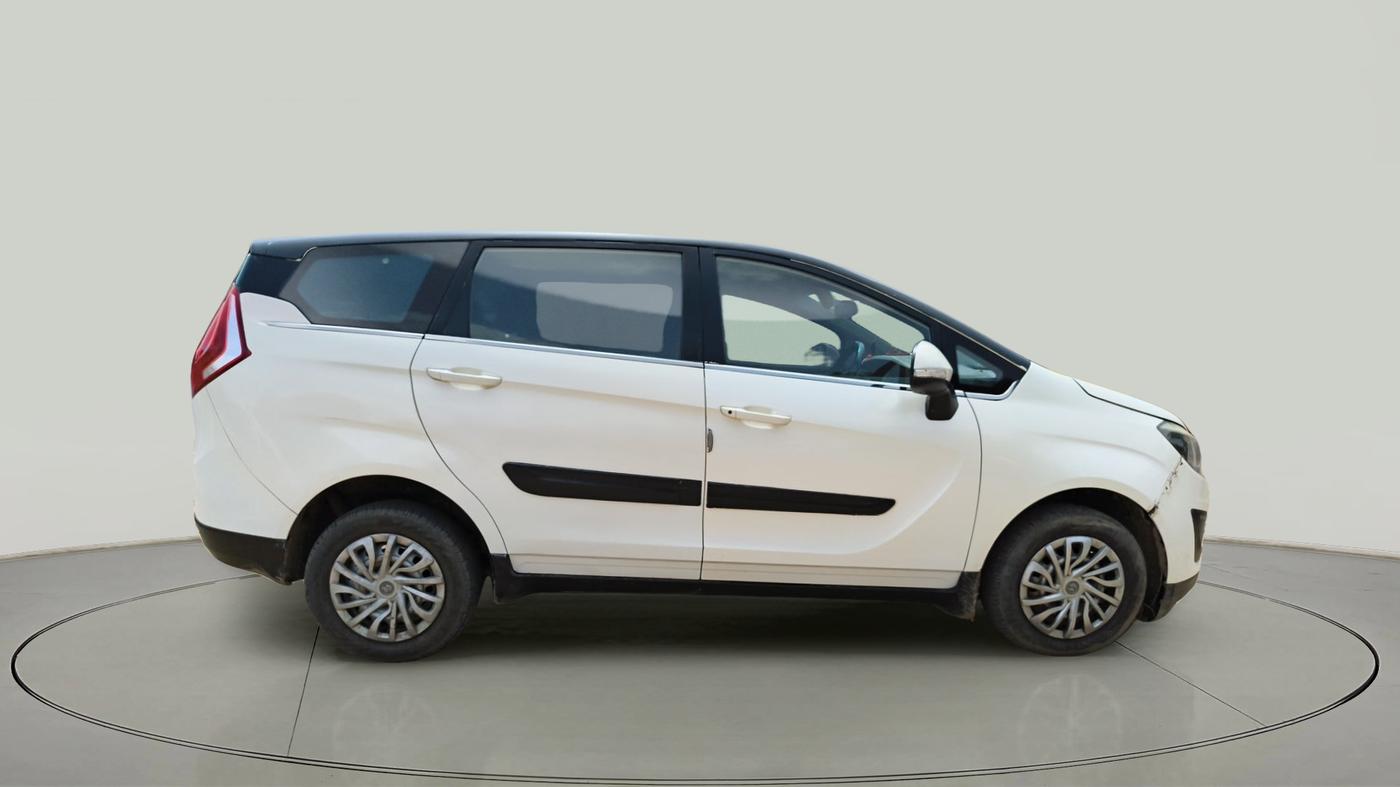 2019 Mahindra MARAZZO M2 8 STR, Diesel, Manual, 70,428 km, exterior