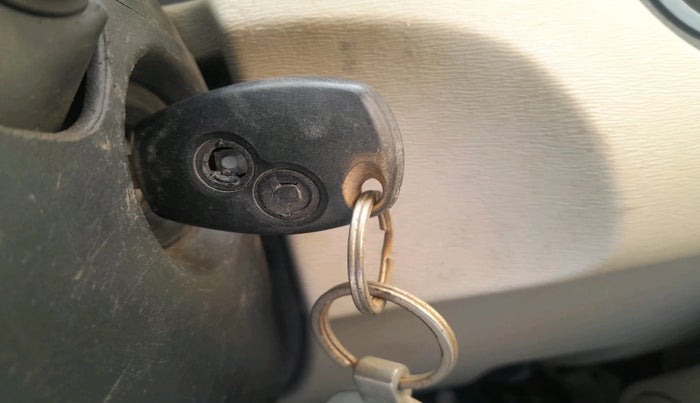 2013 Nissan Terrano XL D PLUS, Diesel, Manual, 90,581 km, interior