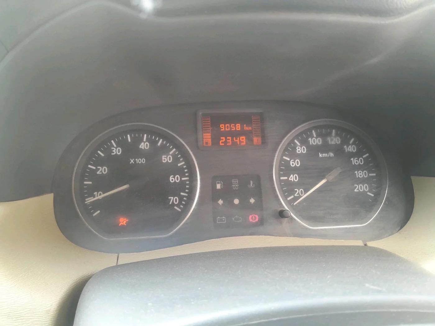2013 Nissan Terrano XL D PLUS, Diesel, Manual, 91,065 km, interior