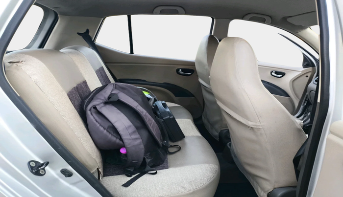 2011 Hyundai i10 MAGNA 1.1, Petrol, Manual, 54,484 km, interior