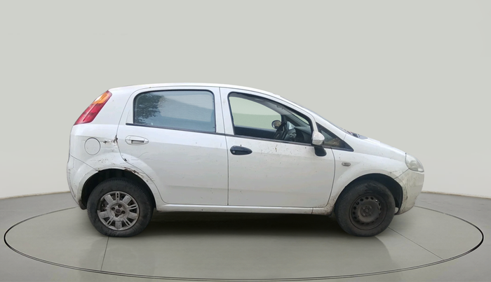 2014 Fiat Punto EVO ACTIVE 1.3 MULTIJET, Diesel, Manual, 1,27,608 km, exterior