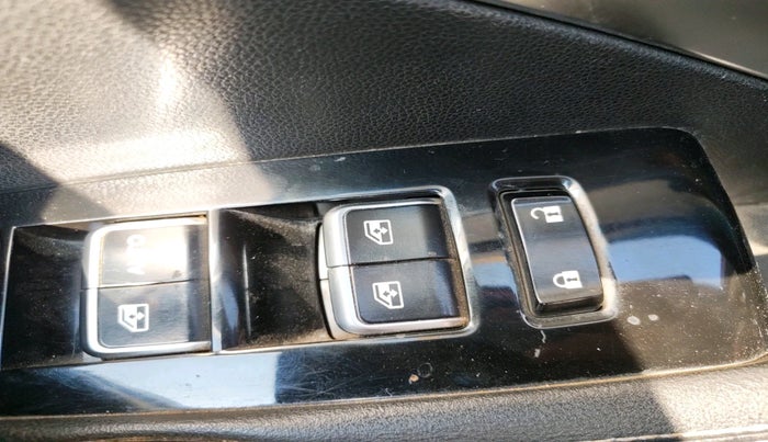 2019 MG HECTOR SHARP 1.5 DCT PETROL, Petrol, Automatic, 38,474 km, interior