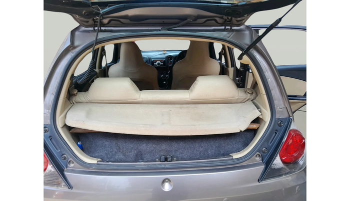 2014 Honda Brio VX MT, Petrol, Manual, 1,06,501 km, exterior