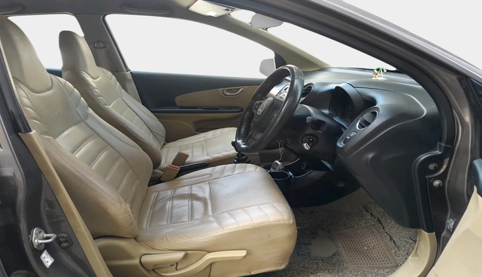 2014 Honda Brio VX MT, Petrol, Manual, 1,06,501 km, interior