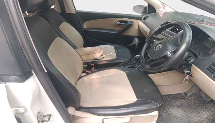 2019 Volkswagen Ameo HIGHLINE PLUS 1.5L AT 16 ALLOY, Diesel, Automatic, 1,10,123 km, interior