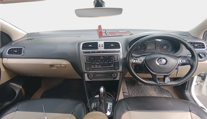 2019 Volkswagen Ameo HIGHLINE PLUS 1.5L AT 16 ALLOY, Diesel, Automatic, 1,10,123 km, interior