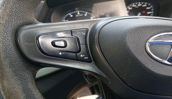 2023 Tata PUNCH ADVENTURE AMT, Petrol, Automatic, 51,534 km, interior